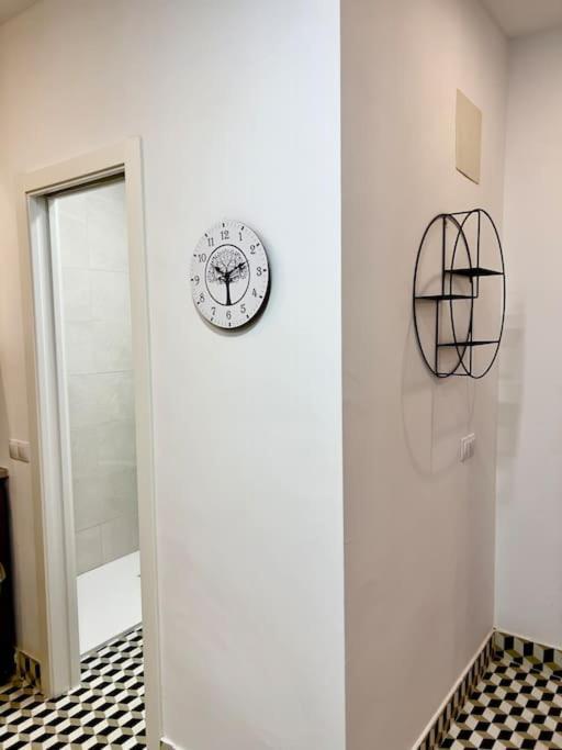 Rockside Residences Suites La Linea N1 La Línea de la Concepción 외부 사진